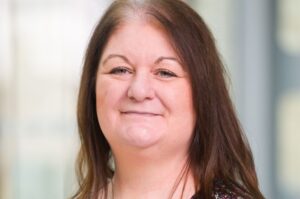 Head and shoulders photo of Julie Hulme